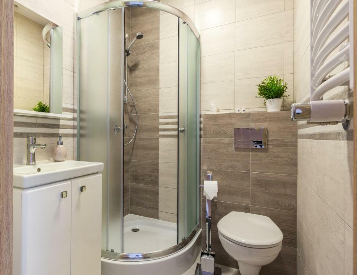 Astoria Fly Modlin Airport Hotel apartamentowy 3*
